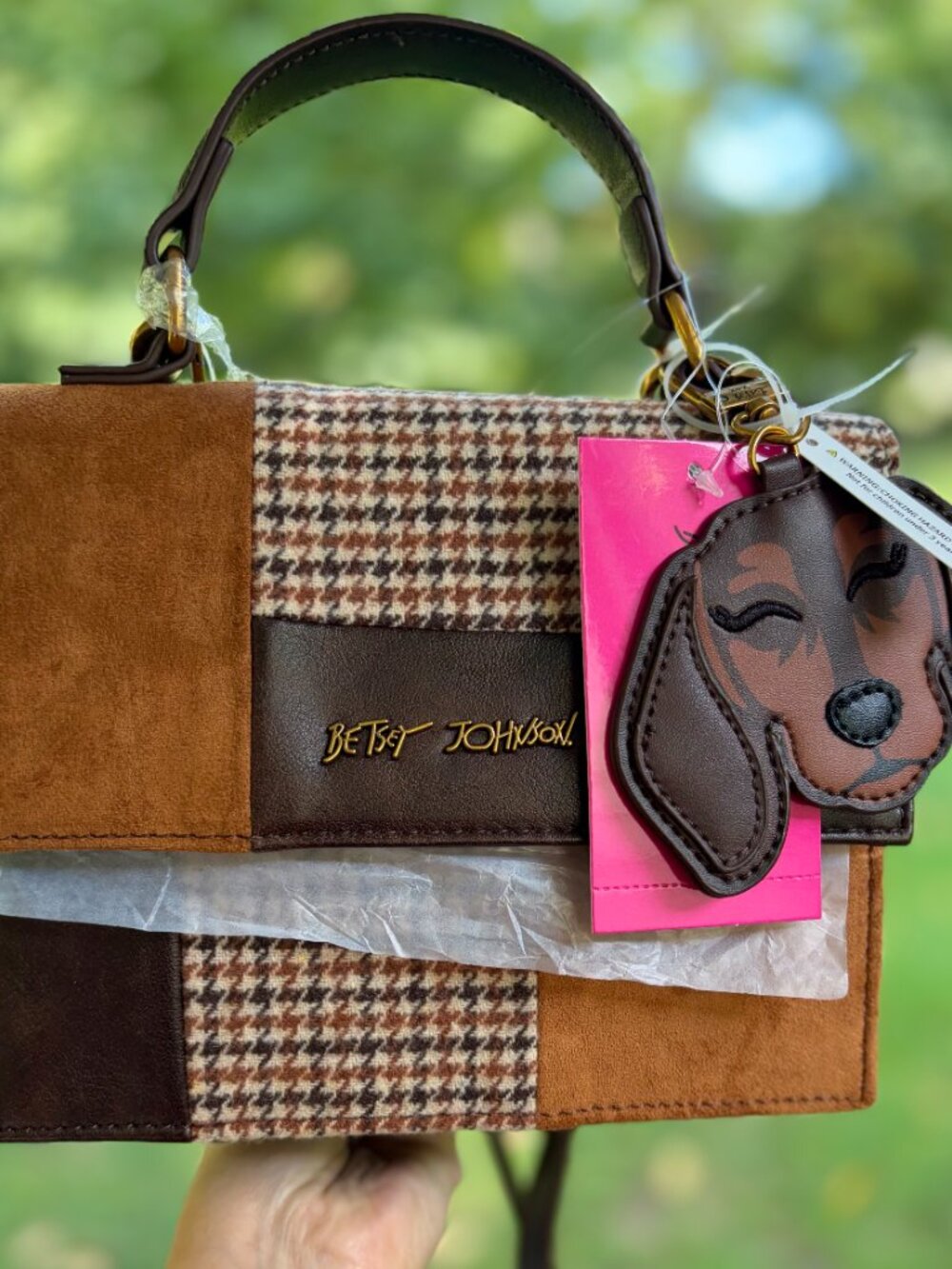 NWT Betsey Johnson Brown Burberry Style Patchwork Dog Crossbody Satchel - Picture 4 of 8
